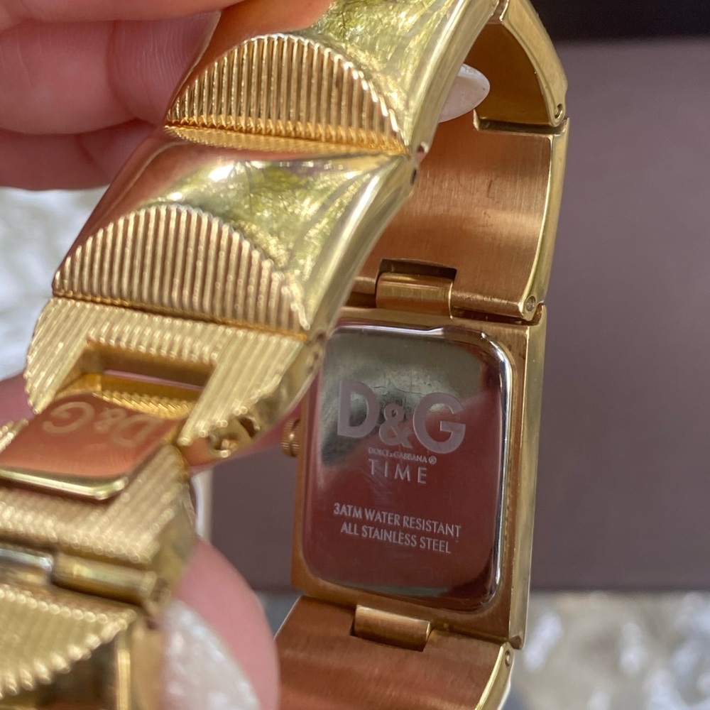 Dolce & Gabbana Gold Bracelet Watch - Picture 9 of 14